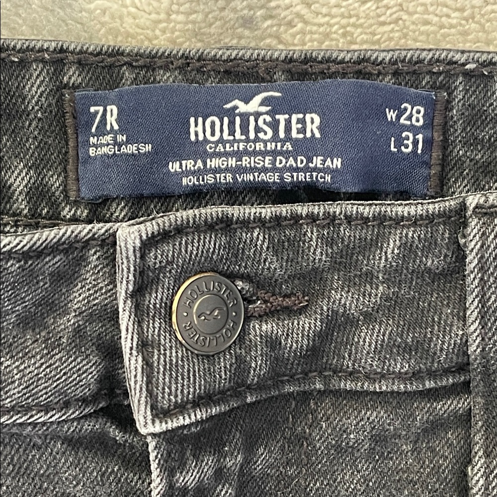 Hollister ULTRA HIGH RISE Dad Jeans